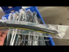 유연한 검은 실리콘 와이퍼 블레이드 모든 날씨 내구성 뼈 없는 와이퍼 블레이드